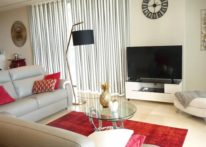 Maxima Сент-Максим